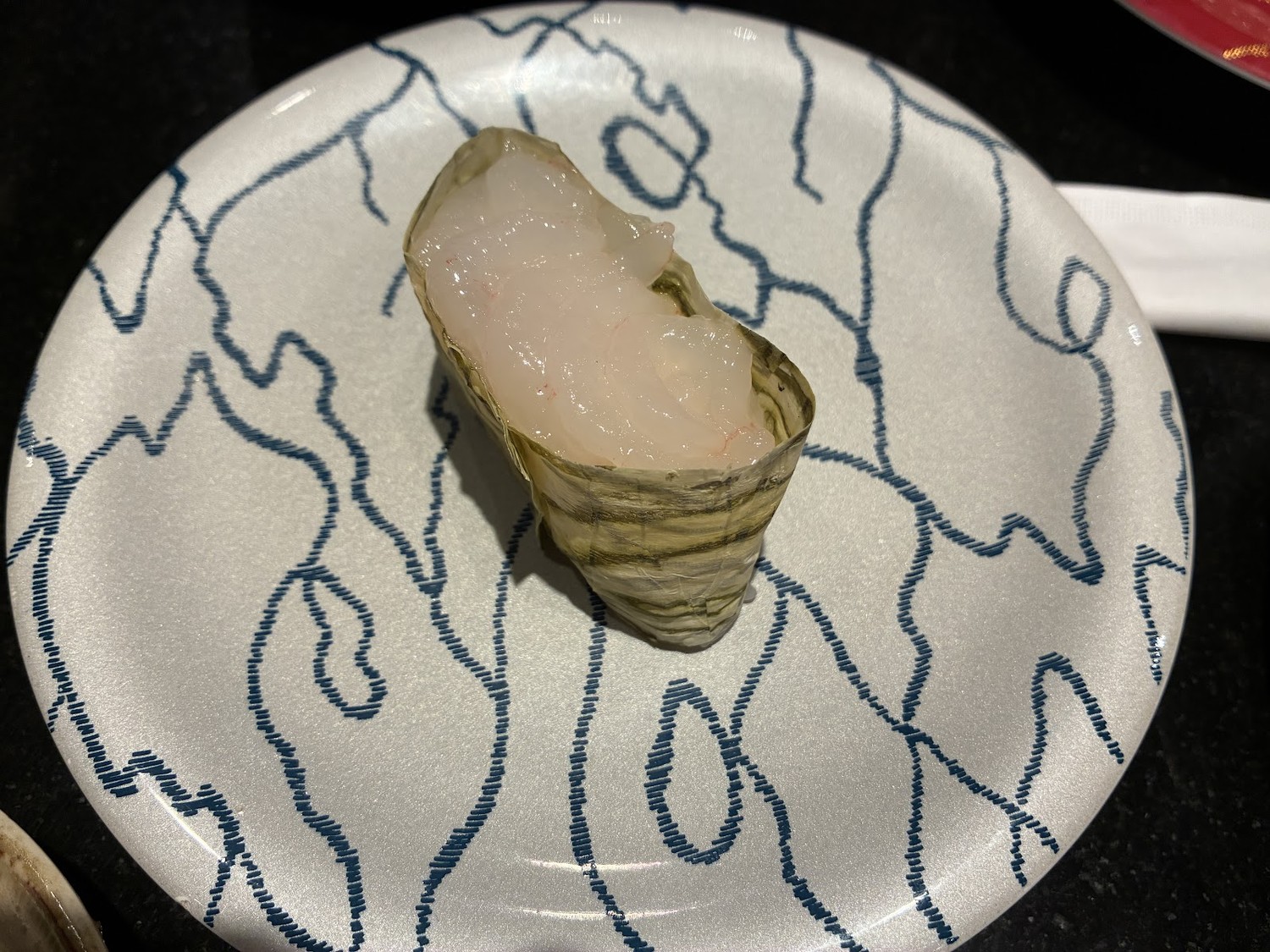 すし玉の白えびの握り。富山名物
