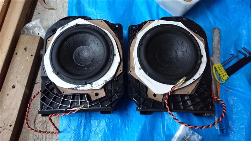 スキャンスピークの18cmウーハー2発